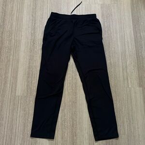 Black pocketed sweatpants
